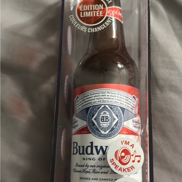 Budweiser Bluetooth Speakers - Picture 3 of 5